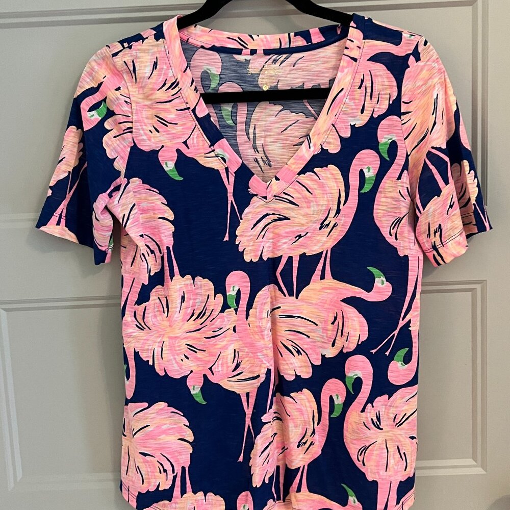 Lilly Pulitzer V Neck Tee Navy with Pink Flamingo Print size small